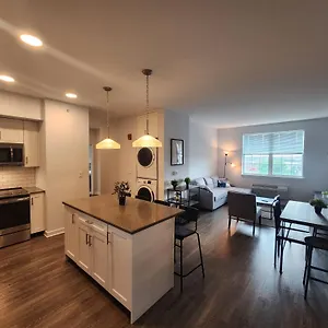 Apartment Pristine 2br Apt With Modern Amenities Near Nyc, Jersey City